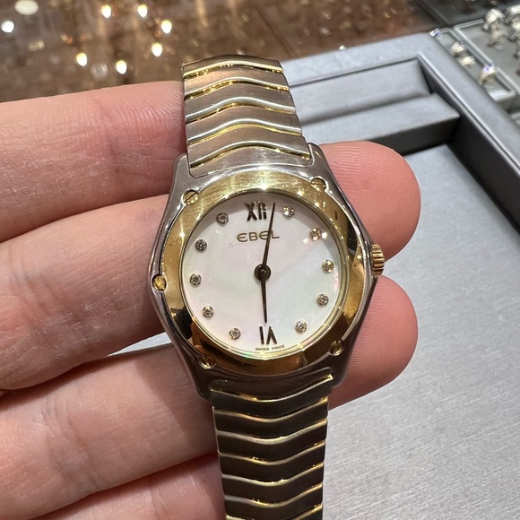 EBEL WAVE 18k Gold and Stainless Steel Mother of Pearl Diamond Dial - Picture 4 of 9